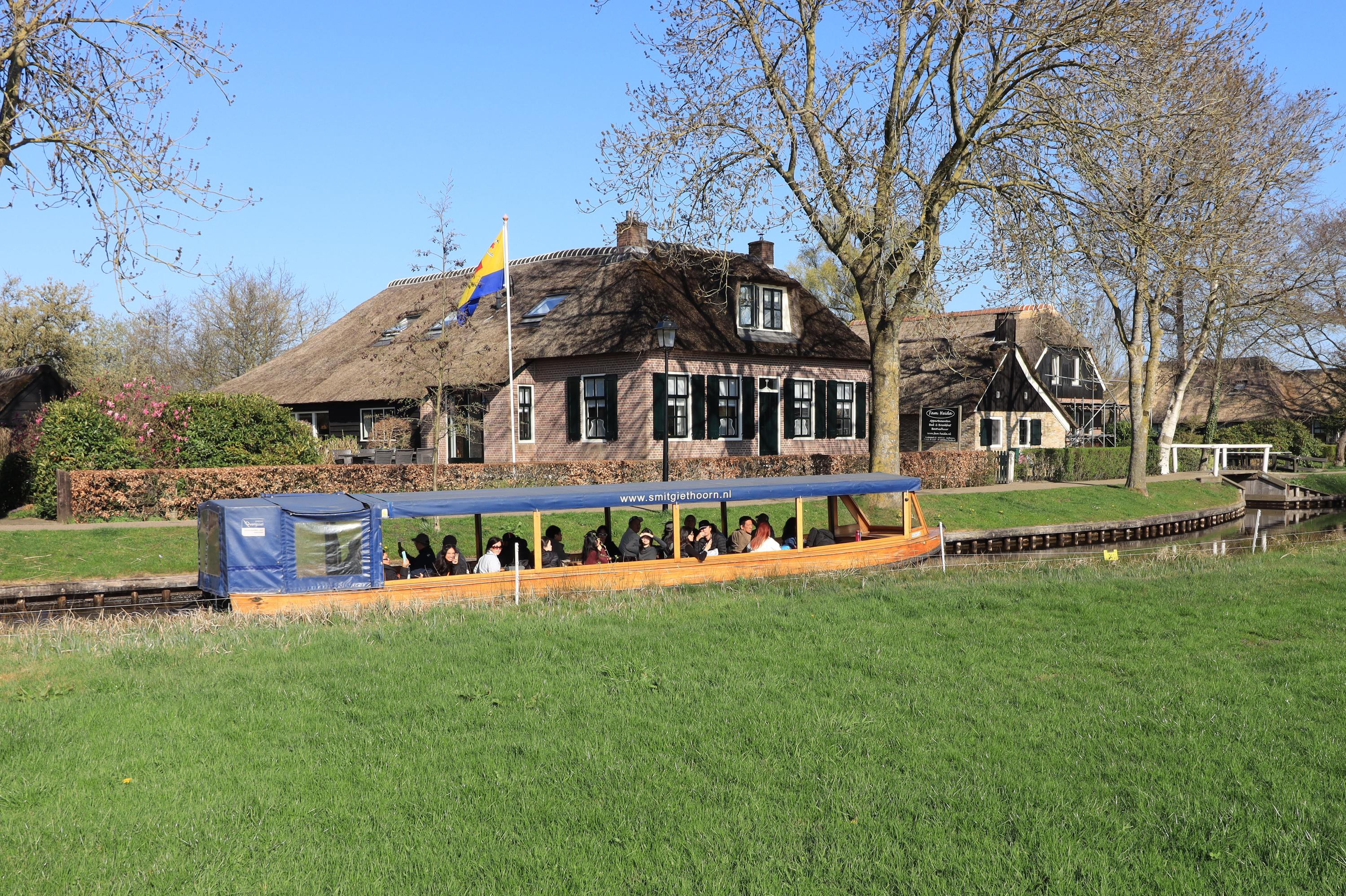 Zuiderpad 18 – Giethoorn – Foto 3 – foto 4